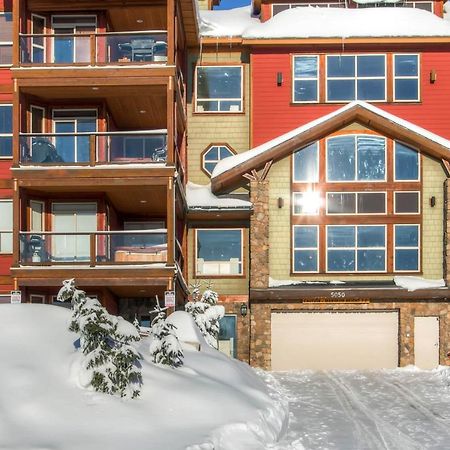 Snowbirds Villa Big White Ski Resort ภายนอก รูปภาพ